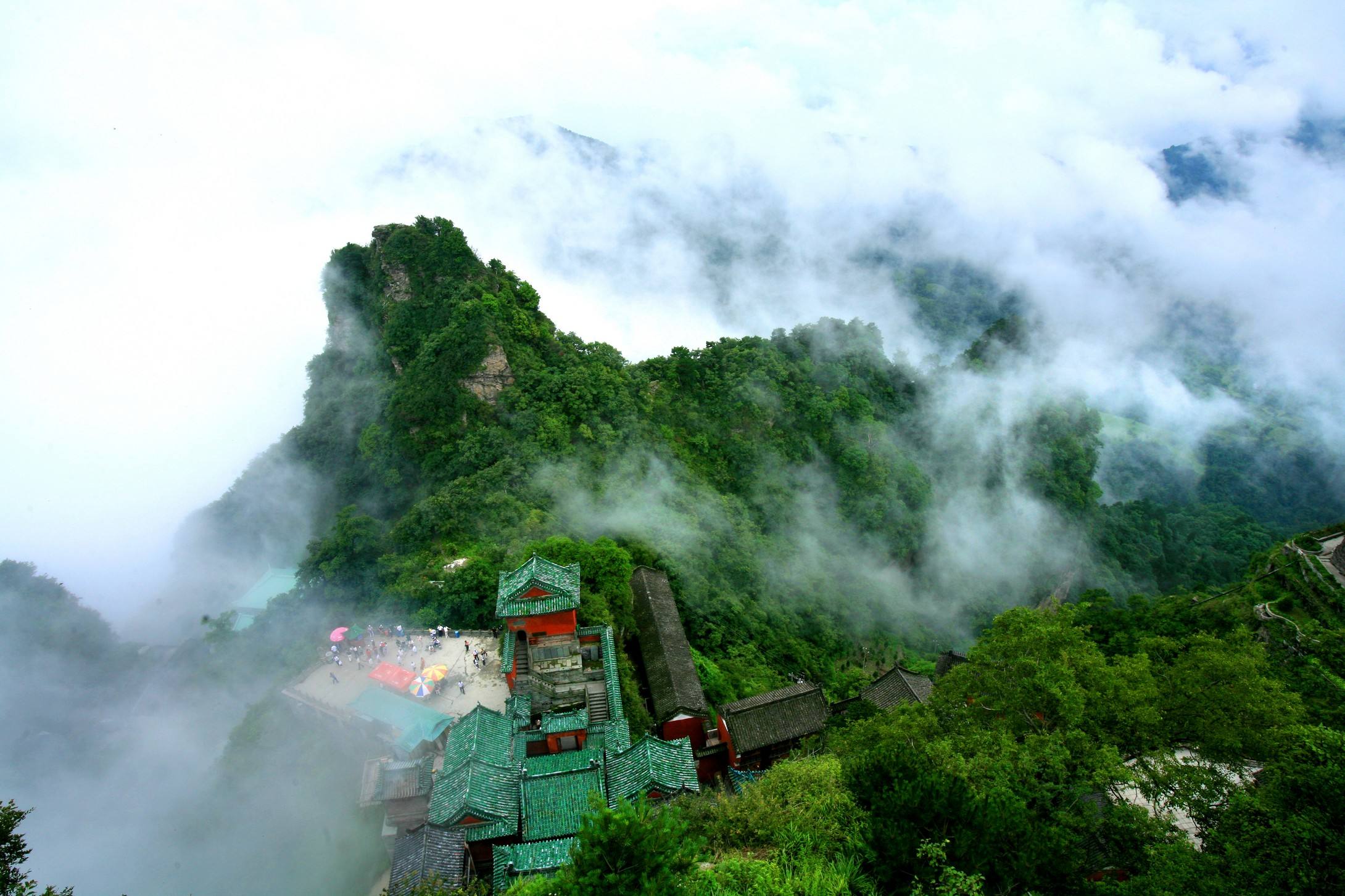  p>武当山,中国道教圣地,又名 a target="_blank" href="/item/太和山