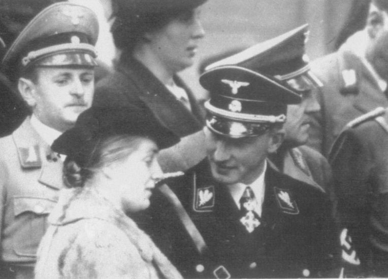 兼警察上将,德国 a target="_blank" href="/item/纳粹党">纳粹党 