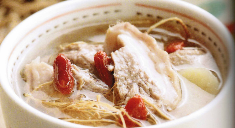 枸杞参须羊肉汤