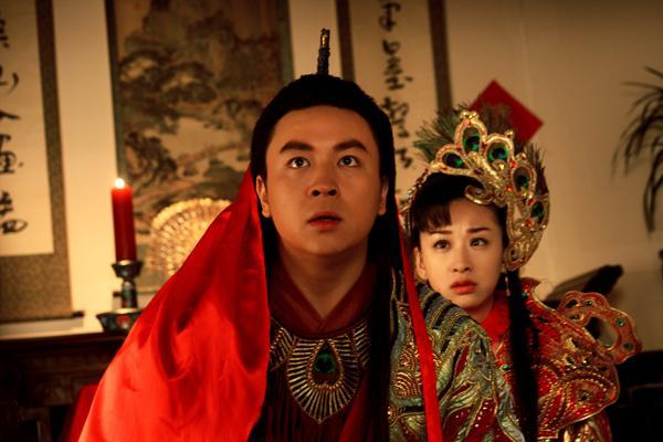  p>《七种武器之孔雀翎》是由张大鹏执导, a href="#" data-lemmaid="