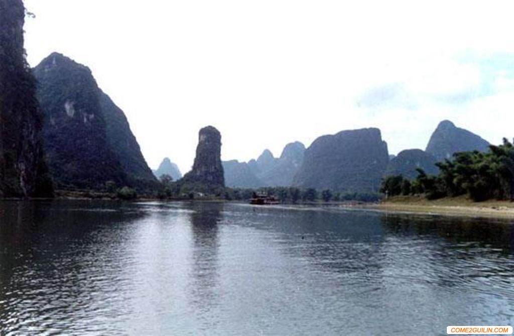  p>刘三姐水上公园,位于 a target="_blank" href="/item/阳朔/8772"