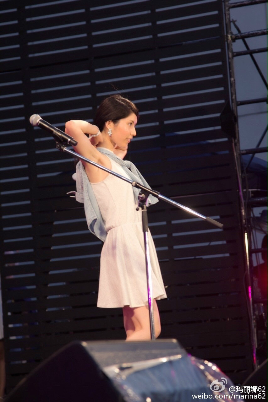 data-lemmaid="1827912">神奈川 /a>的萌妹荒木毬菜【玛丽娜】, 相比