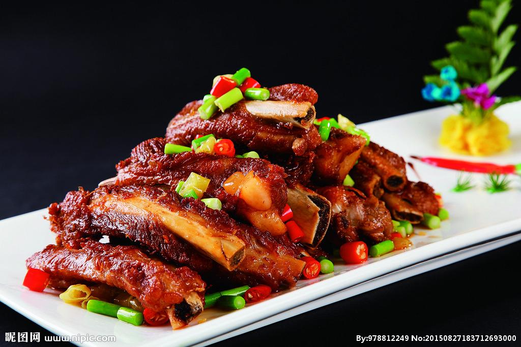 杨梅酒烧排骨