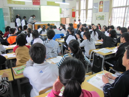 灵山县旧州中学