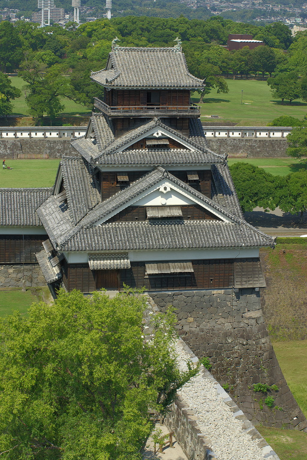  p data-id="gnbz0but3i">熊本城(くまもとじょう)位于日本熊本县 a