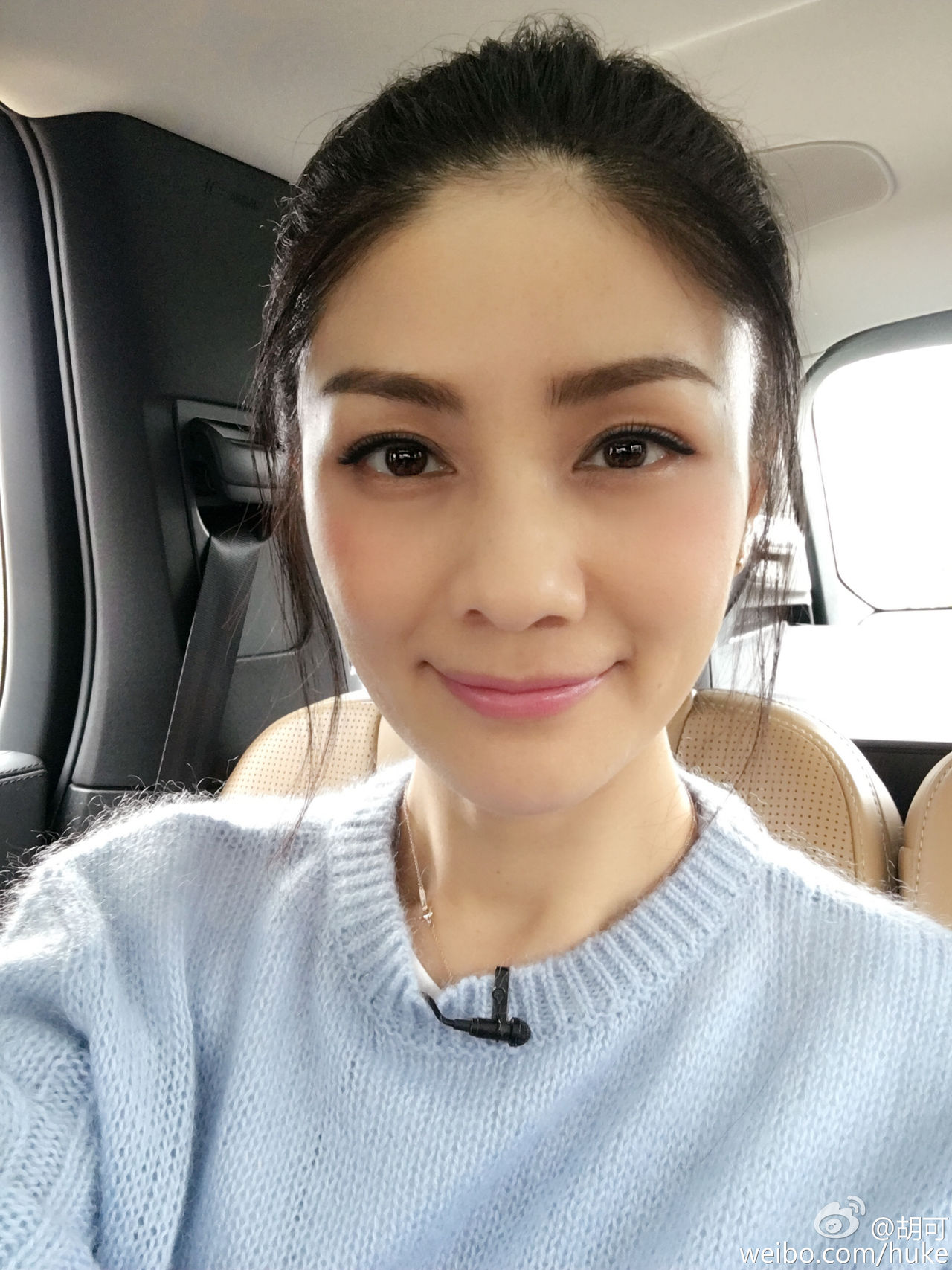  p>胡可,1975年12月1日出生于浙江省嘉兴市,中国内地女演员,主持人.