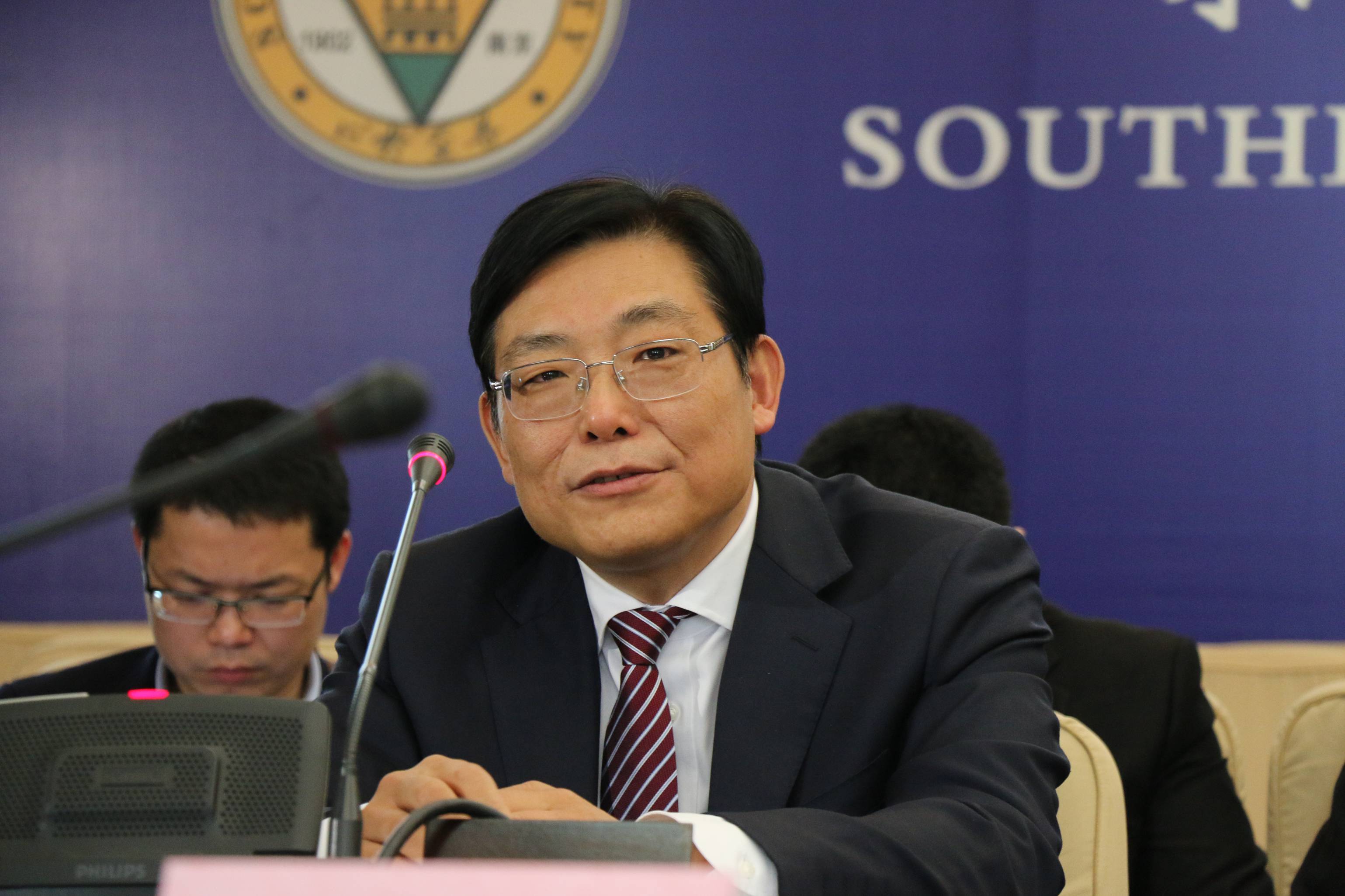 出版社 /a>出版的图书,作者是 a target="_blank" href="/item/周佑勇