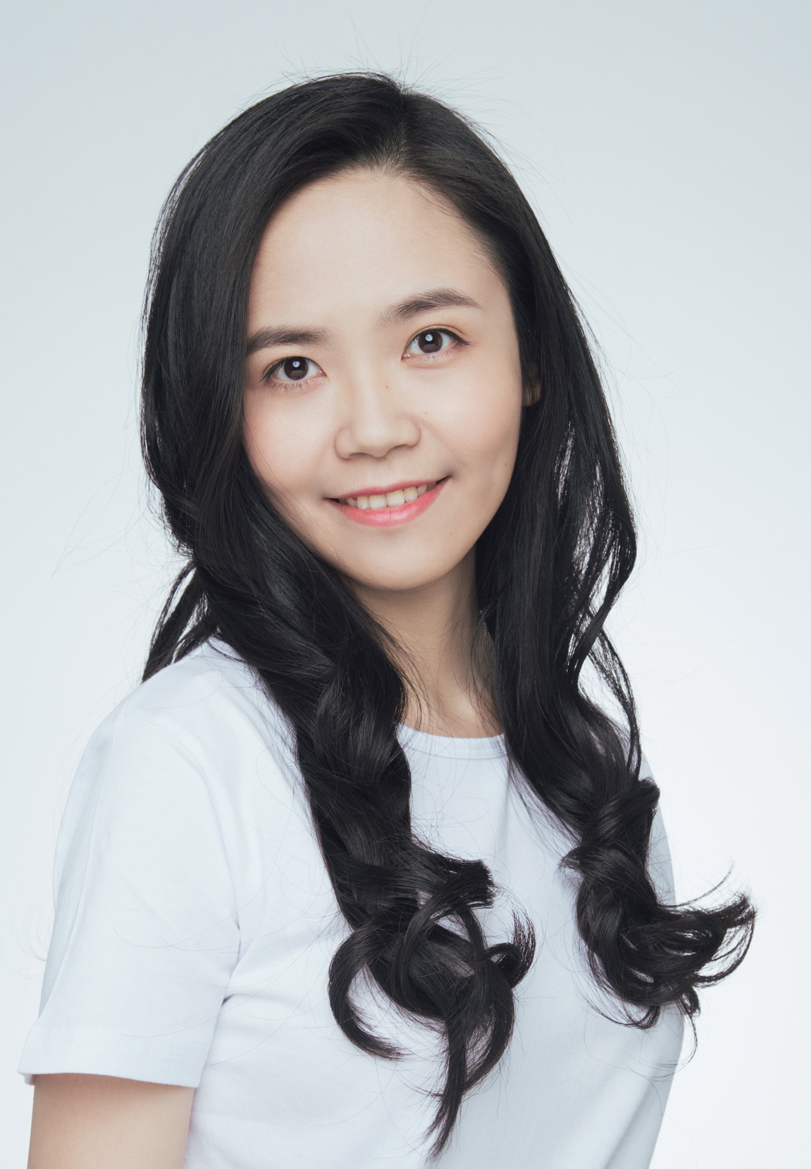  p>云鹤追(曾用名:朱祎),中国内地女配音演员,毕业于 a target="