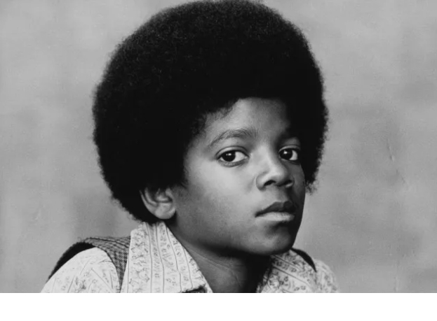  p>迈克尔·约瑟夫·杰克逊(1958年8月29日—2009年6月25日),出生于