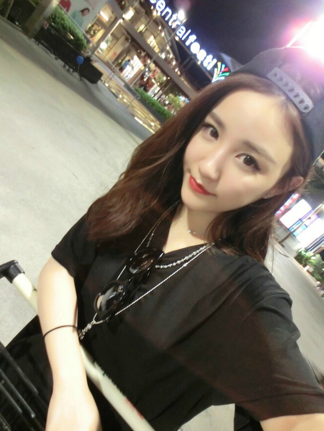  p>朱宸慧,昵称 a target="_blank" href="/item/雪梨/53928453" data