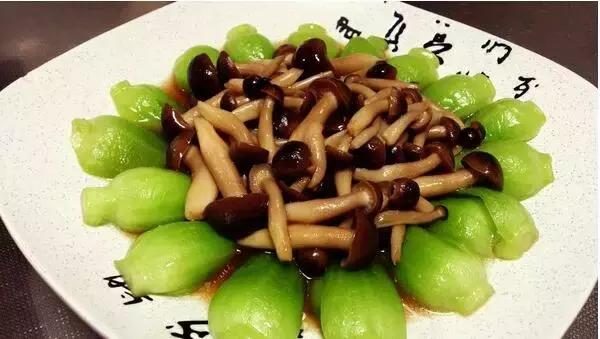 蟹味菇炒小油菜