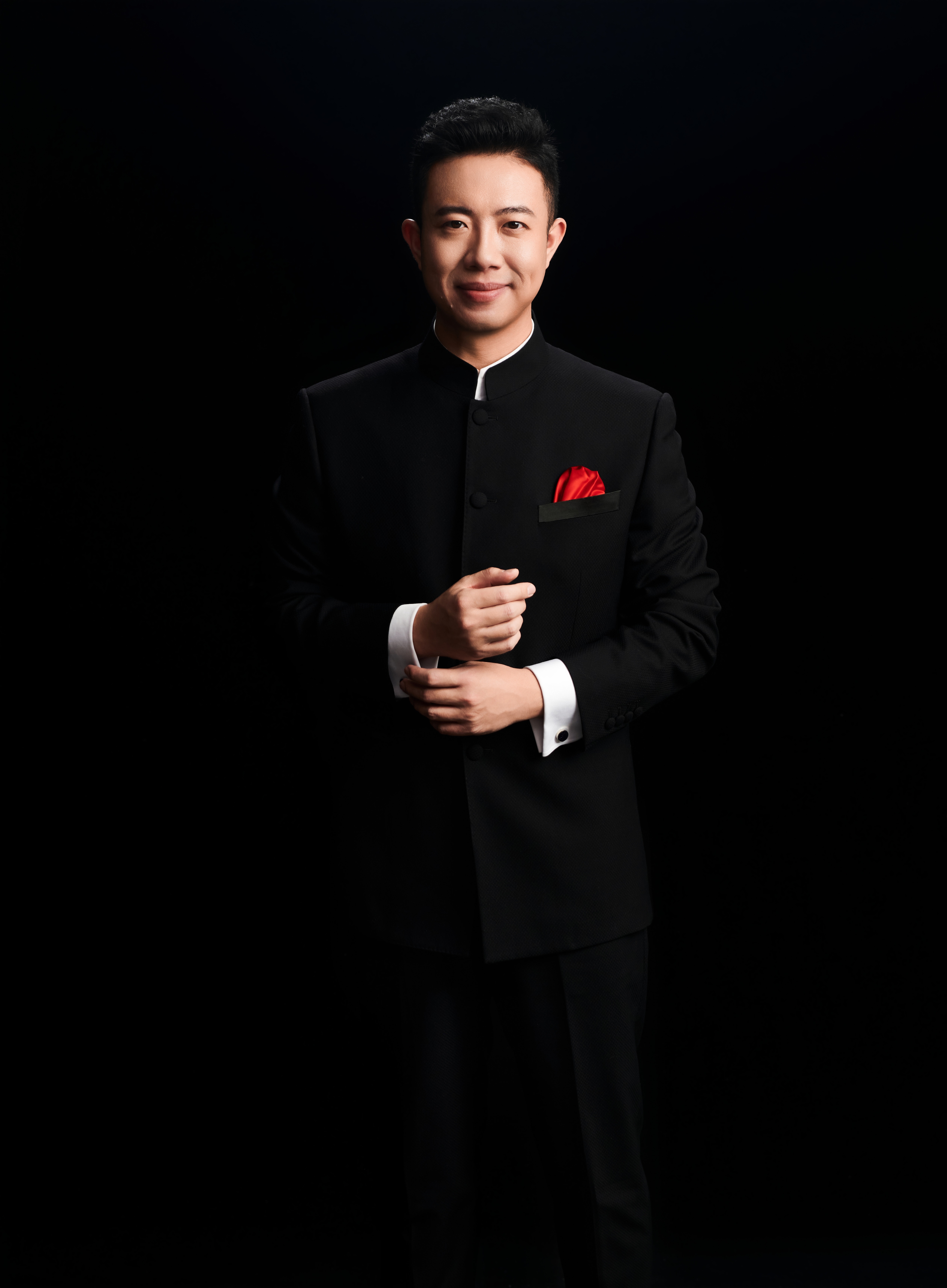  p>张岩,男,中国青年男高音歌唱家,毕业于 a target="_blank" href="