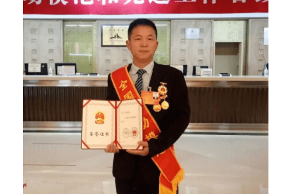 黄国强