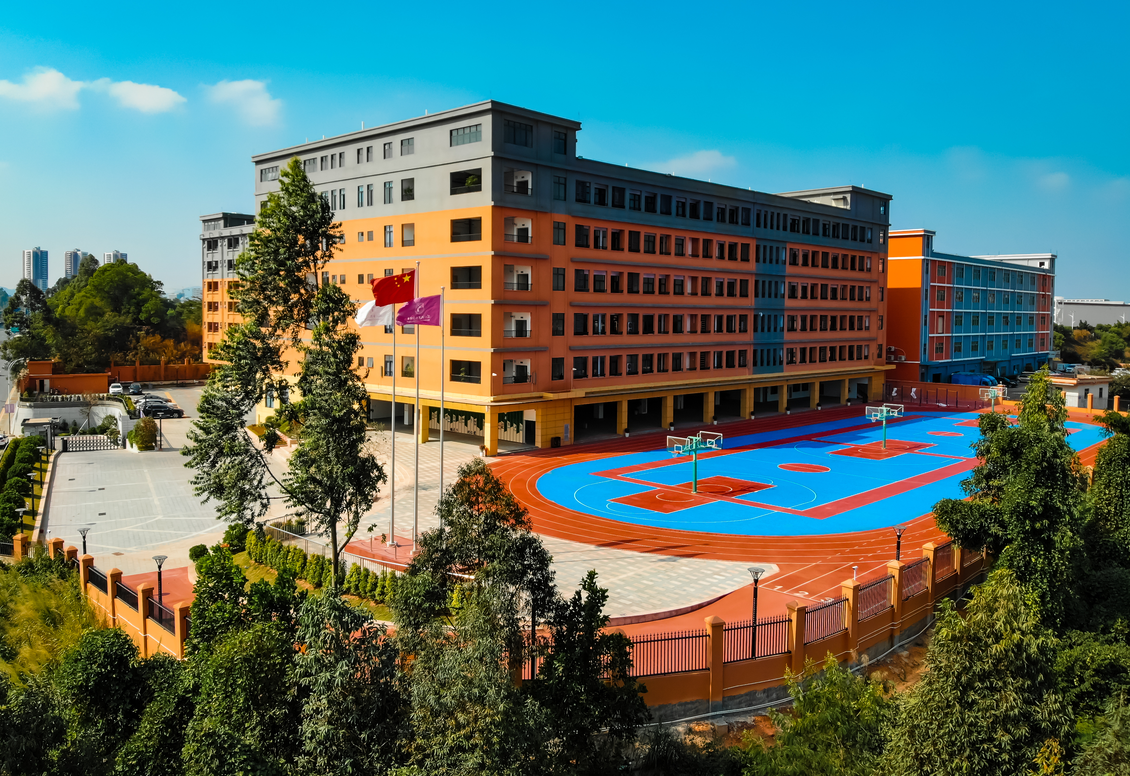 深圳市龙华高级中学