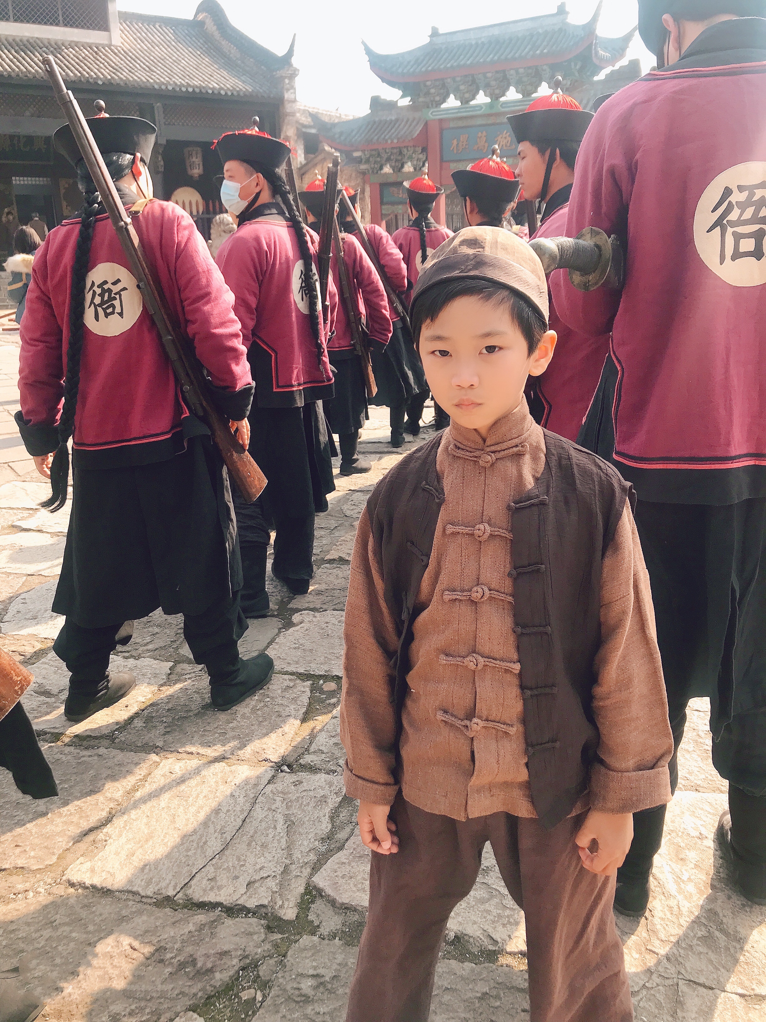  p>曾文铄,中国内地演员 /p> p>代表作:《绝战香炉寺》《亲子鉴定师