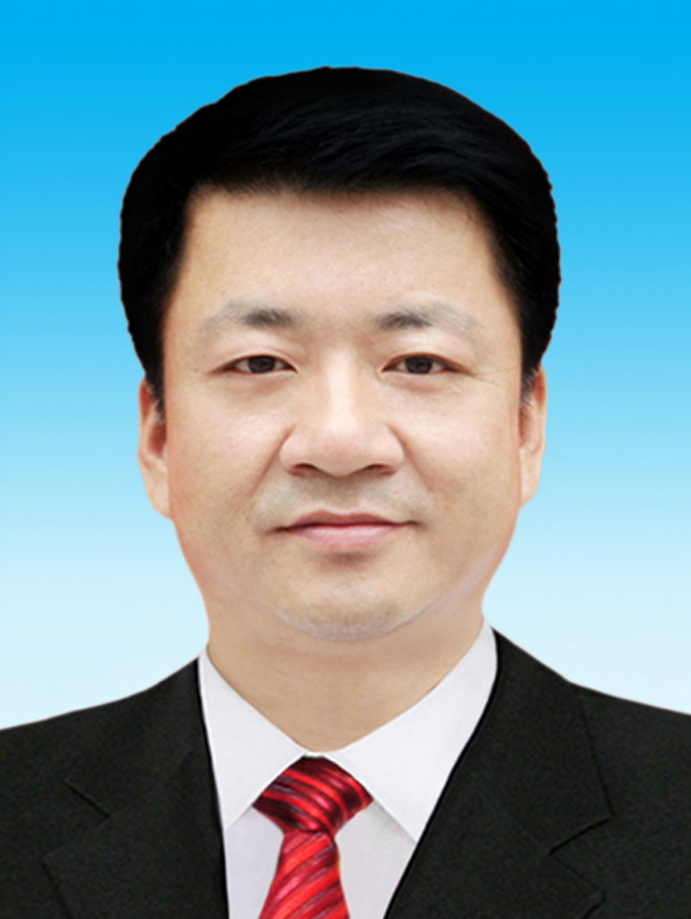 杨彤