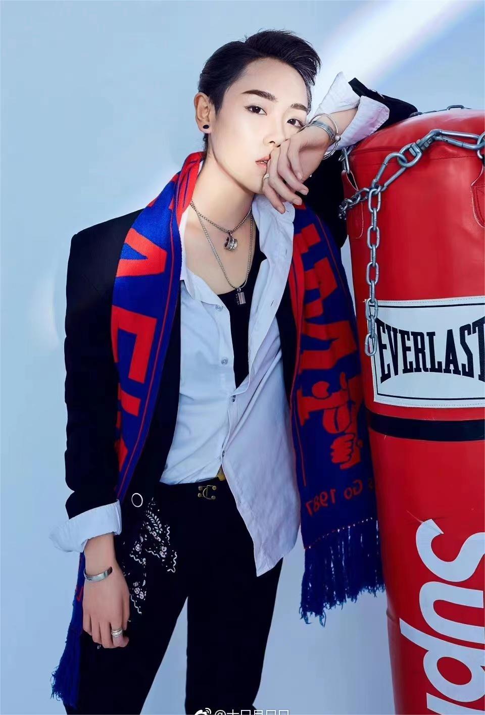  p data-id="gnbs4l5rq6">吕口口,女,中国 a