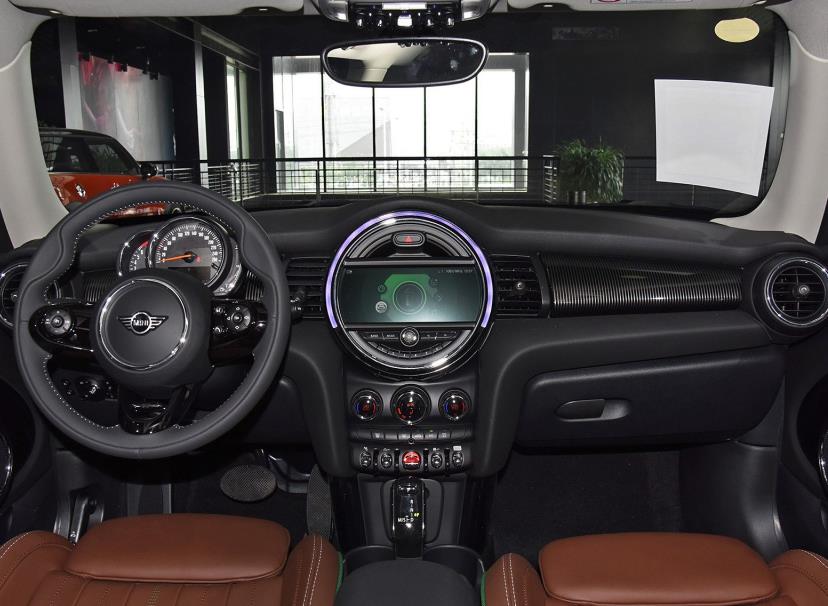 18万买了MINI 3-DOOR，5400公里后车主说了这九个字！_百科TA说
