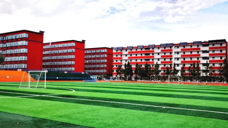 济宁市兖州区实验高级中学