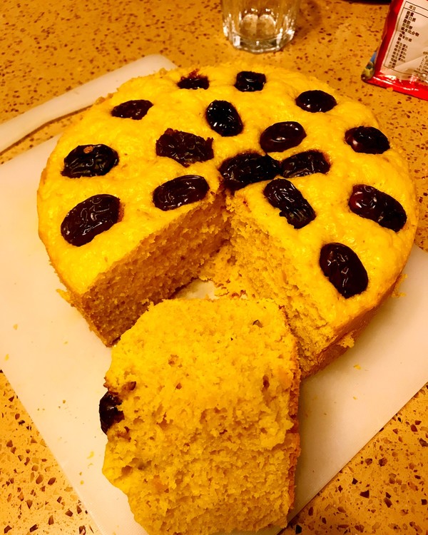  p data-id="gnx0y2gi38">南瓜发糕是南瓜,面粉等材料制作的一道较为