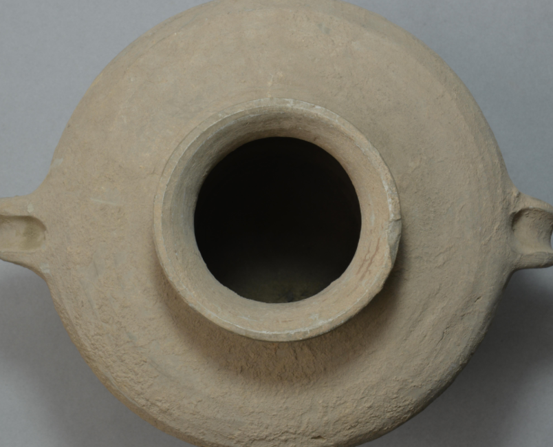 汉绳纹双耳灰陶罐