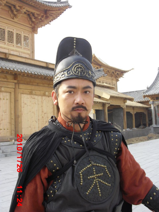 绰号"闻大刀"或简称"大刀",长期为大名府留守梁中书效力,往往与大名府