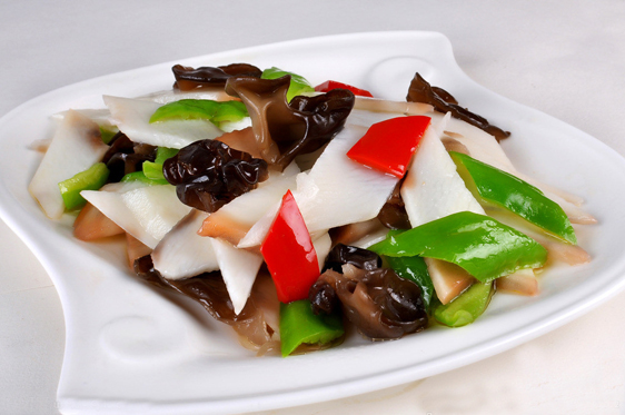 木耳山药烧五花肉