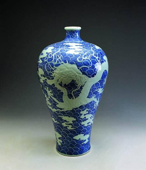 清乾隆青花海水龙纹瓶_百度百科