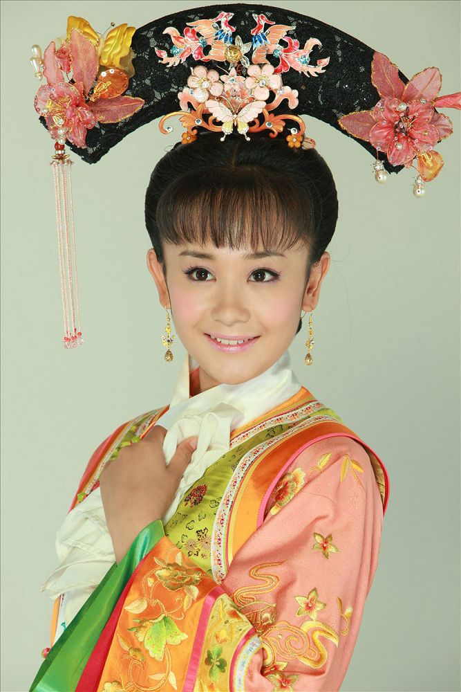 是古装电视剧《 a target="_blank" href="/item/还珠格格/10120766"