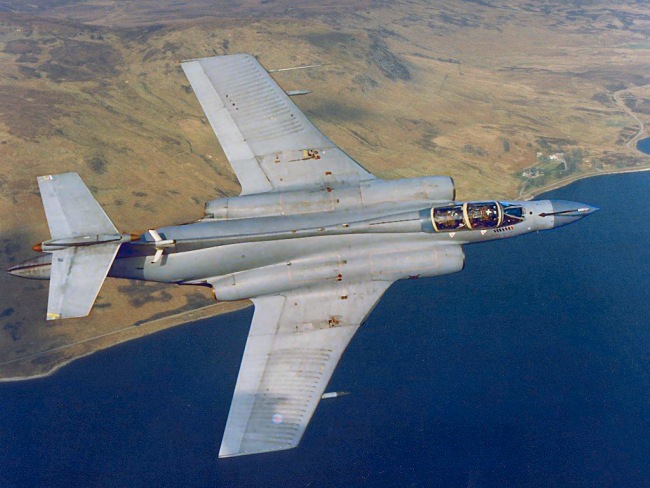 39)双发双座亚音速低空攻击机,因 a target="_blank" href="/item