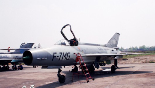 霹雳-7空空导弹