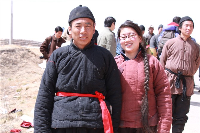  p>《盘龙卧虎高山顶》是由中国电视剧制作中心,陕西省委宣传部,延安