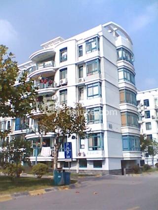  p data-id="gnwu30ek4c">紫东新苑紧邻松江大学城,属松江新城的核心