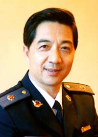  p data-id="go4edwtj2a">张召忠,1952年5月6日出生于河北省沧州市 a