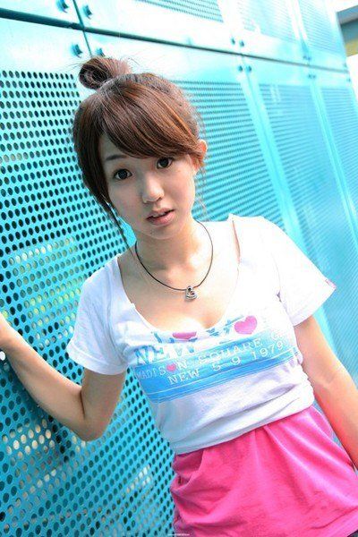 是郭书瑶演唱的一首歌曲,收录于2009年9月25日发行的专辑《爱的抱抱》