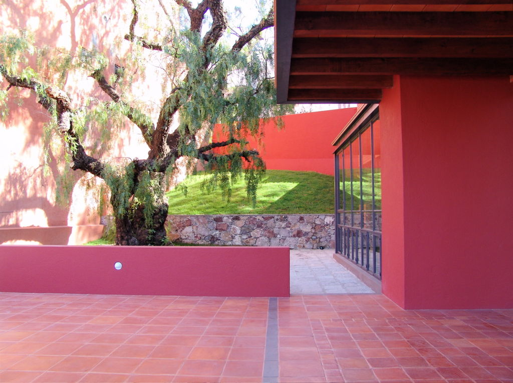 路易斯·巴拉干