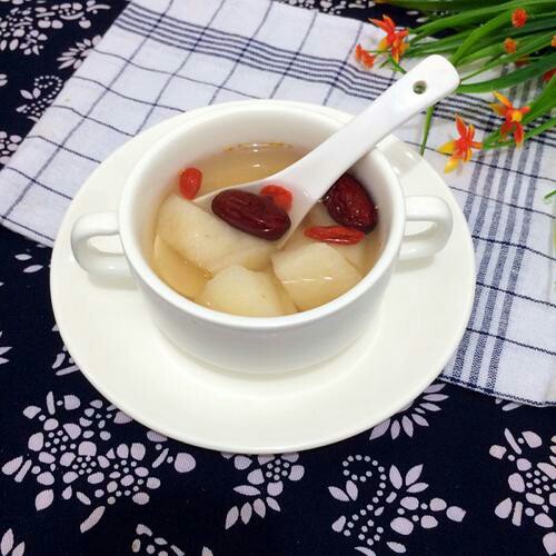 冰糖炖雪梨蜂蜜