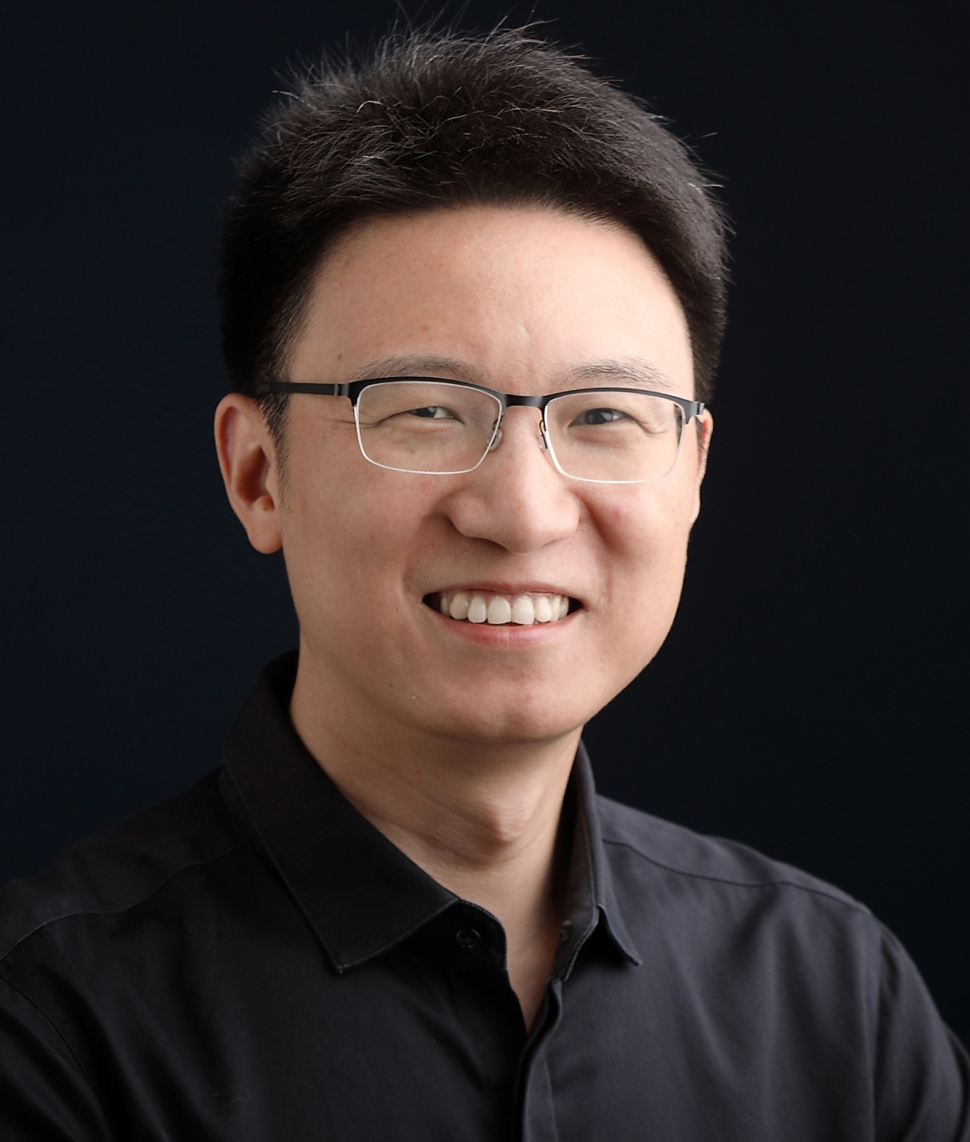 袁泉,男, a target="_blank" href="/item/四川大学华西口腔医院