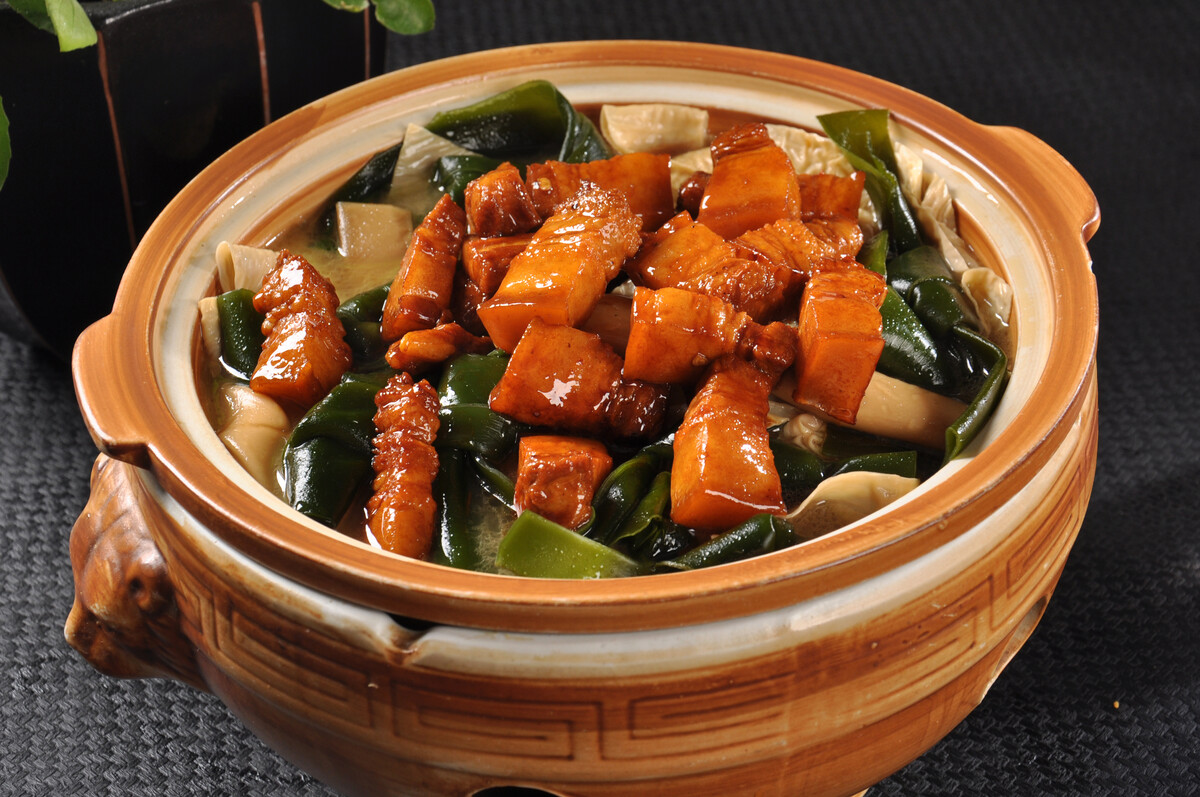 5hz">红烧肉炖海带是以 a target="_blank" href="/item/五花肉/4342"