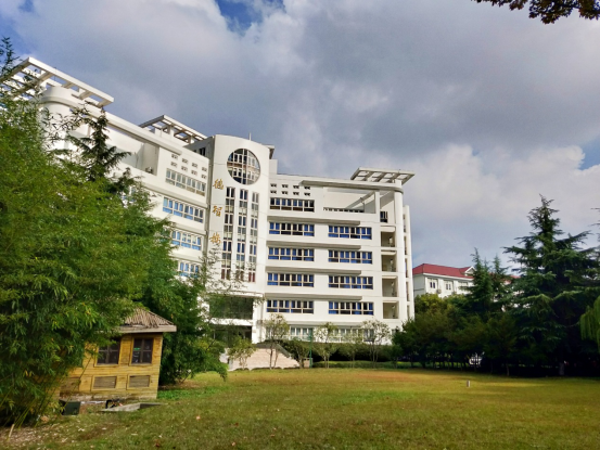 p>上海邦德职业技术学院(shanghai bangde college),位于 a target="