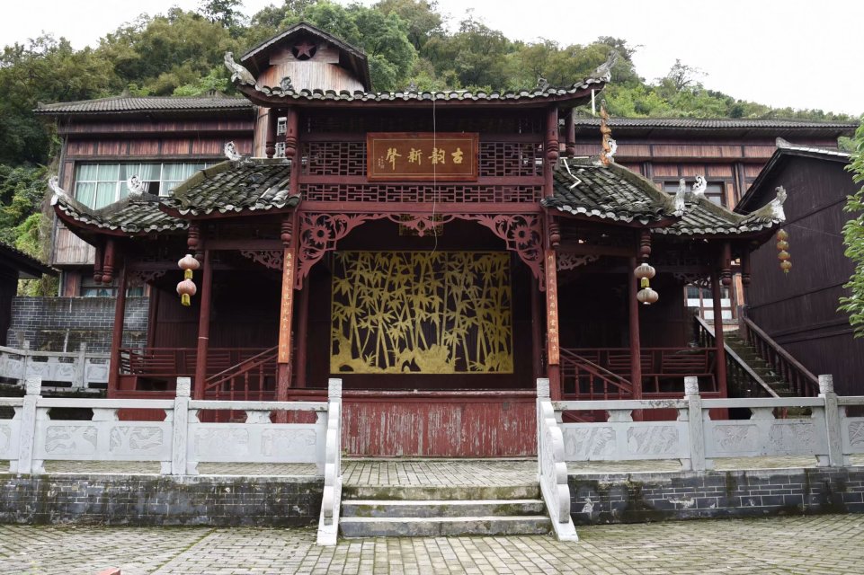  p>后山镇,隶属于贵州省毕节市金沙县,地处 a target="_blank" href="