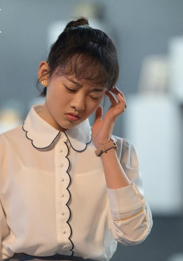 ">王丽娜,曾用名十七,1999年3月23日出生于黑龙江省,中国内地女演员