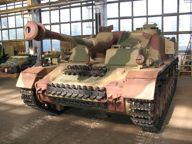 data-lemmaid="97778">突击炮 /a>是为了满足德国军方对突击炮的需求