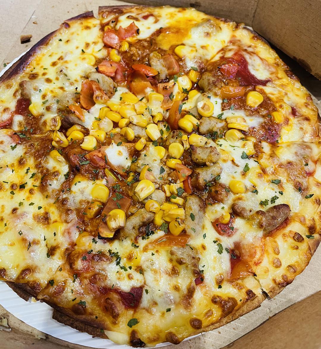 坚果仁肉酱披萨