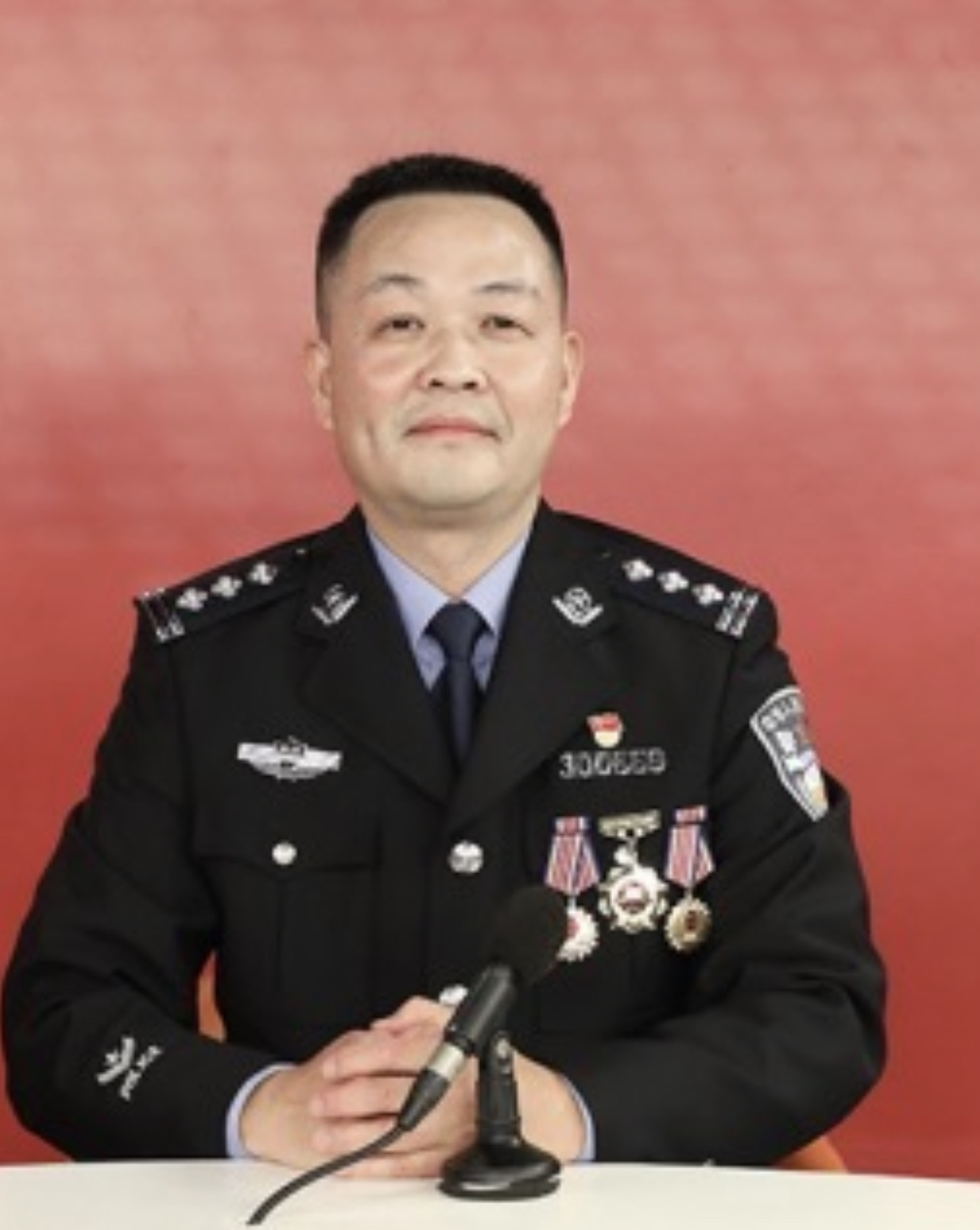  p>林瑞勇,现任漳州市芗城区公安分局党委委员,交警大队大队长. /p>