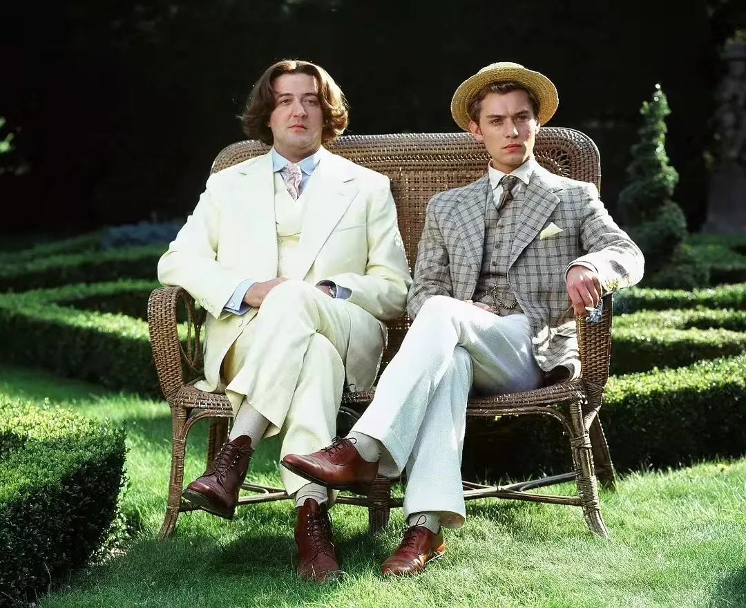 男生复古穿搭指南，可太撩人了吧！_百科TA说