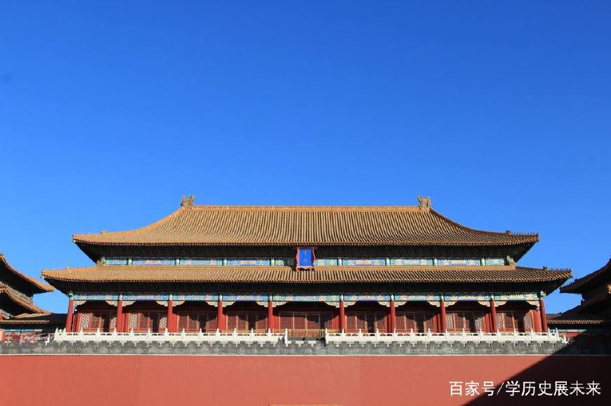 故宫的南门和北门为什么叫午门和神武门？原来答案是这样的！_百科TA说