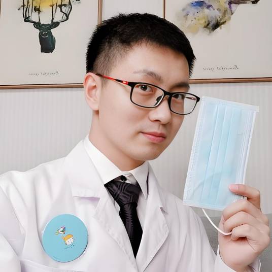 皮科医生魏小博_百度百科