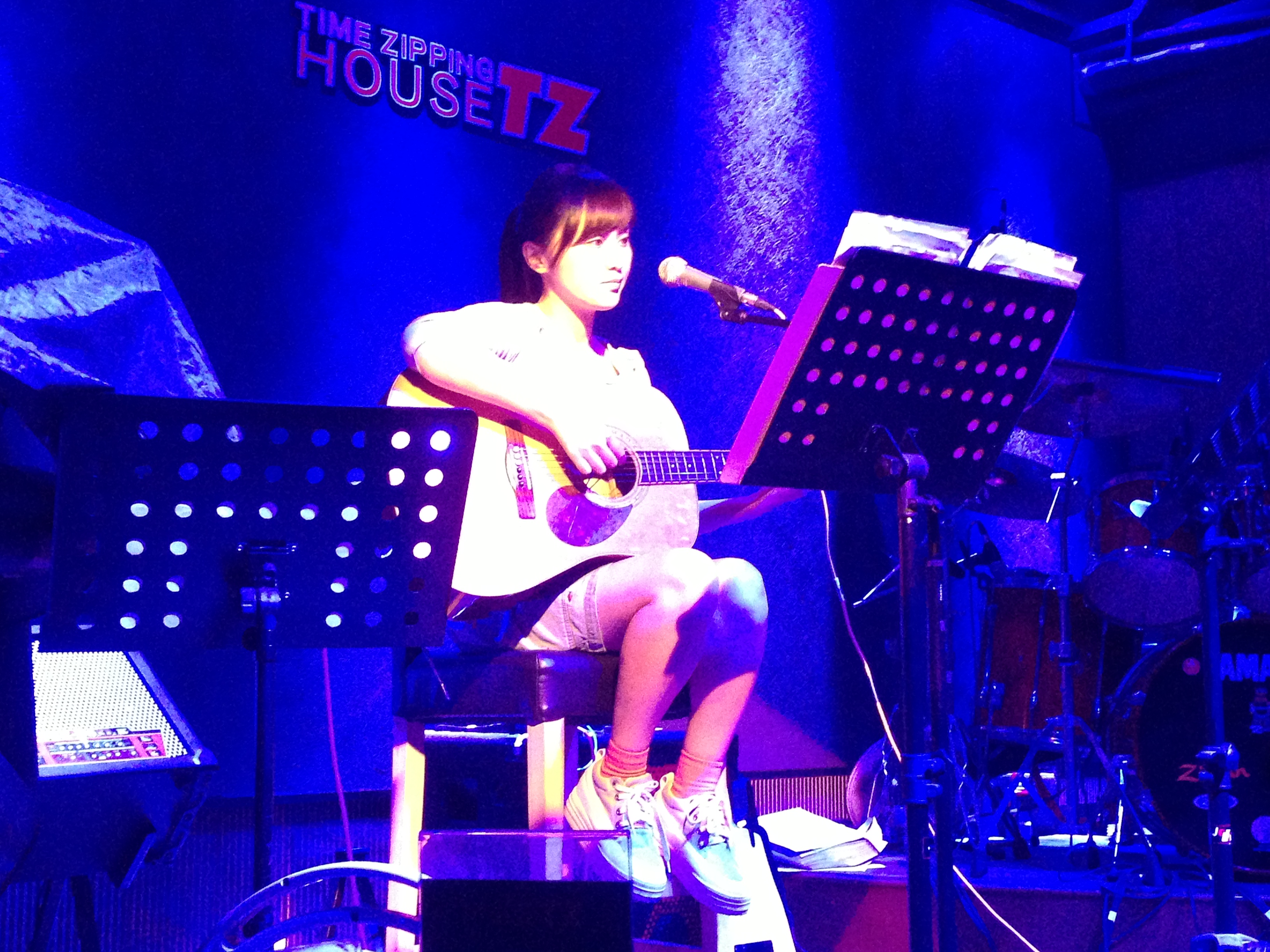 弹指之间音乐吧tz house