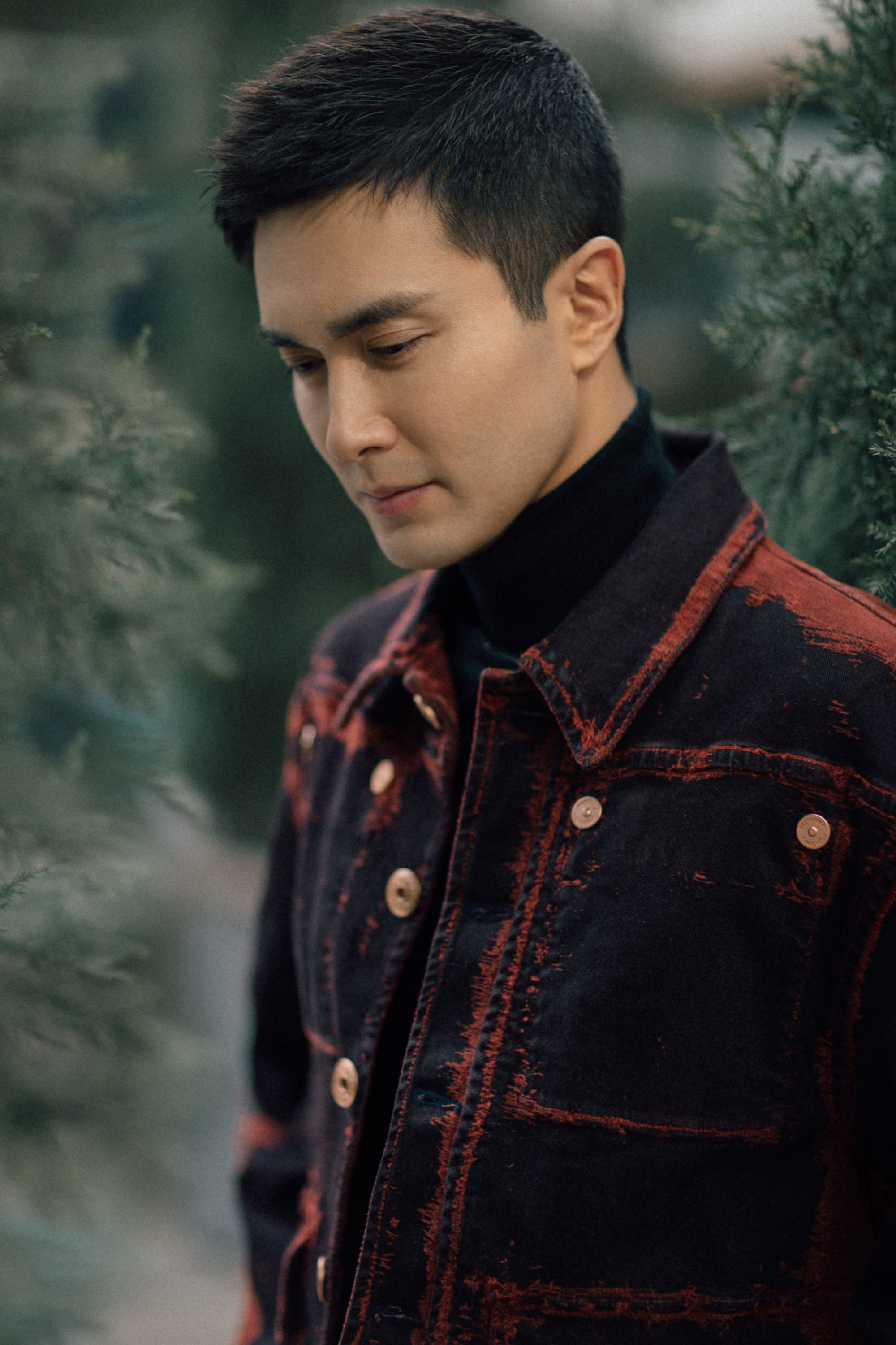 data-lemmaid="2489840">中央戏剧学院表演系 /a>,中国内地影视男演员